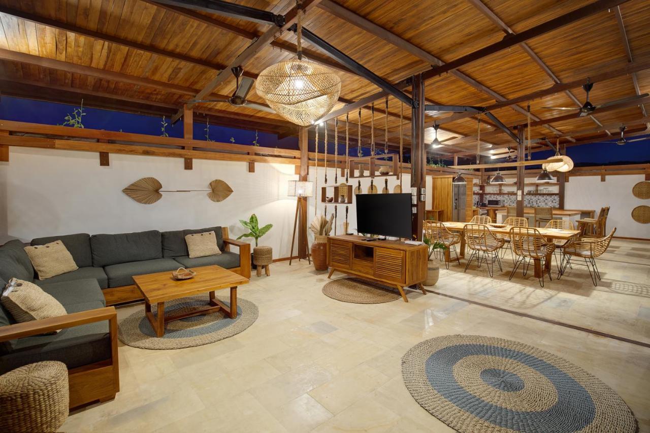 Villa Sakura. Luxury 3 Bedroom Villa. Selong Belanak Exteriér fotografie