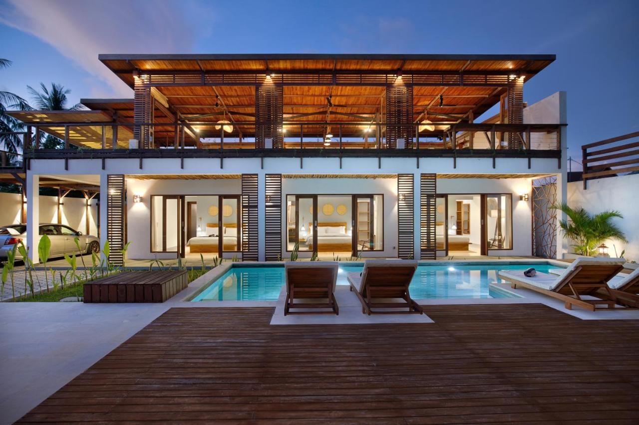 Villa Sakura. Luxury 3 Bedroom Villa. Selong Belanak Exteriér fotografie